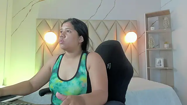 amandarabit online show from 10/08/25, 01:42