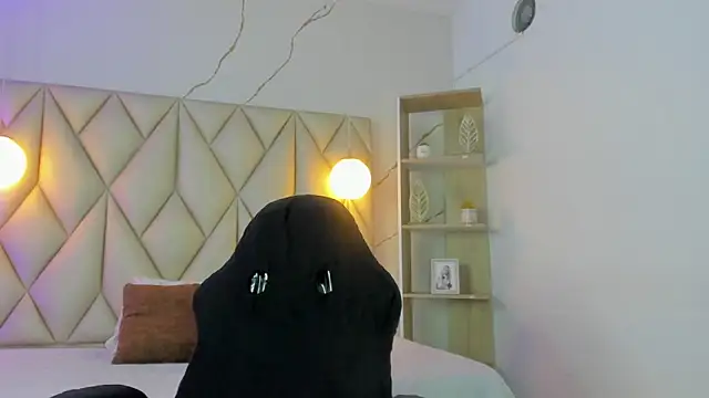 amandarabit online show from 10/11/25, 01:53