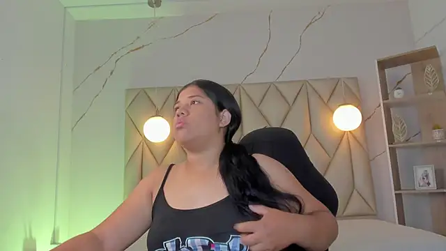 amandarabit online show from 10/13/25, 01:44