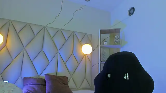 amandarabit online show from 10/23/25, 01:21