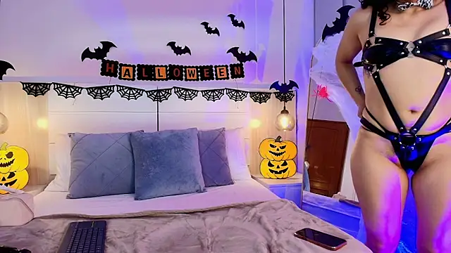 Snapshot of alehia_cute chatting on 10/30/25, 11:38 alehia cute online show from 10/30/25, 11:38