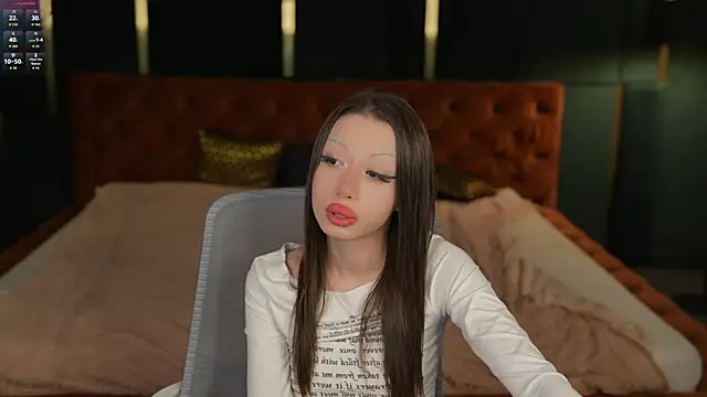 Naomi 054 online show from 10/03/25, 03:09