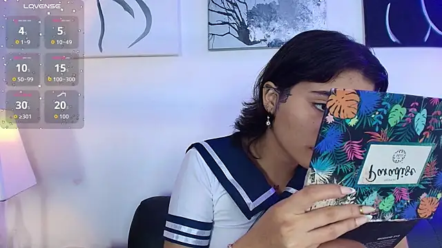 Zoe wang online show from 09/24/25, 03:32