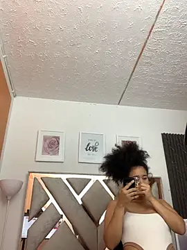 TwerkingNat online show from 09/11/25, 08:09