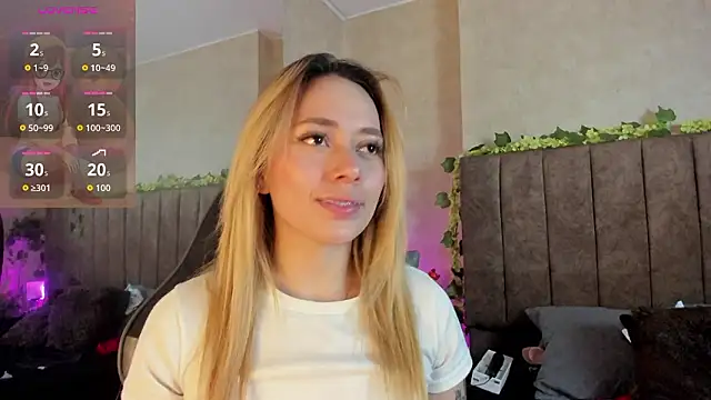 Snapshot of LanaMills_ chatting on 02/03/26, 04:43 LanaMills online show from 02/03/26, 04:43