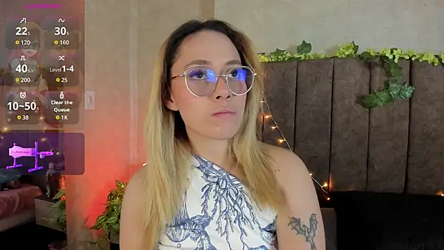 Snapshot of LanaMills_ chatting on 03/10/26, 05:56 LanaMills online show from 03/10/26, 05:56