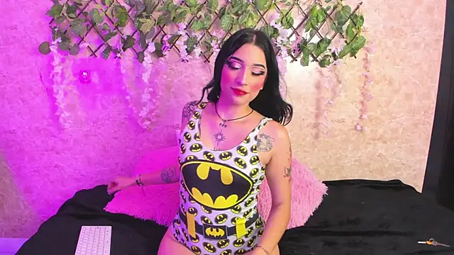 Snapshot of ImEmily444 chatting on 10/22/25, 12:55 ImEmily444 online show from 10/22/25, 12:55