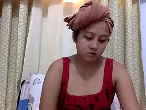 Snapshot of Sweet_baby21 chatting on 09/26/25, 07:34 Sweet baby21 online show from 09/26/25, 07:34