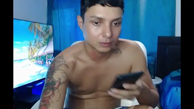 Snapshot of Elian_jankson chatting on 10/18/25, 10:32 Elian jankson online show from 10/18/25, 10:32