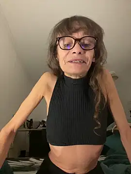 Snapshot of Chris06d22@xh chatting on 10/05/25, 06:06 Chris06d22xh online show from 10/05/25, 06:06