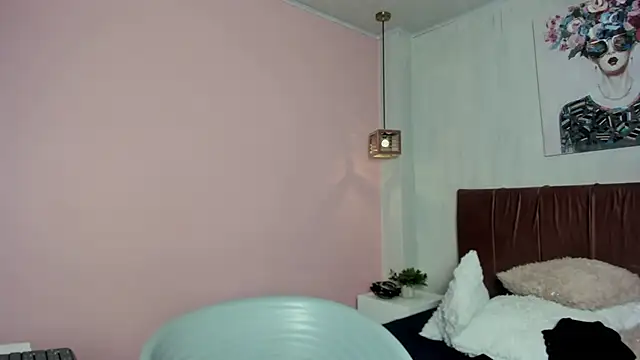 Snapshot of elisabethflores chatting on 05/22/26, 07:30 elisabethflores online show from 05/22/26, 07:30