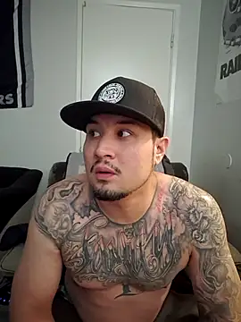 Snapshot of realdeep559 chatting on 10/28/25, 05:59 realdeep559 online show from 10/28/25, 05:59