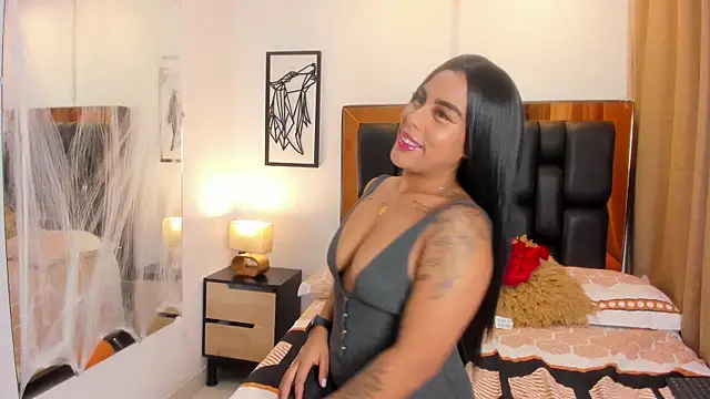 GiorgineTaylor online show from 11/06/25, 11:11