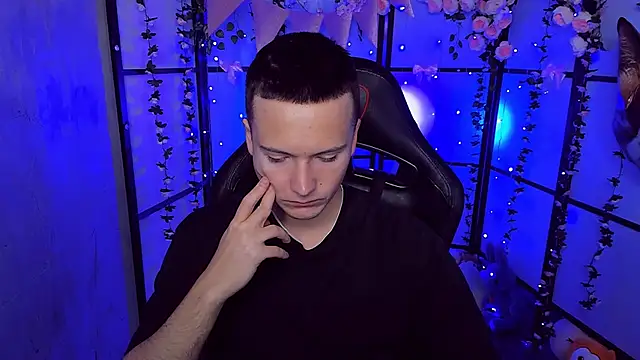 ZackNeal online show from 09/10/25, 05:18