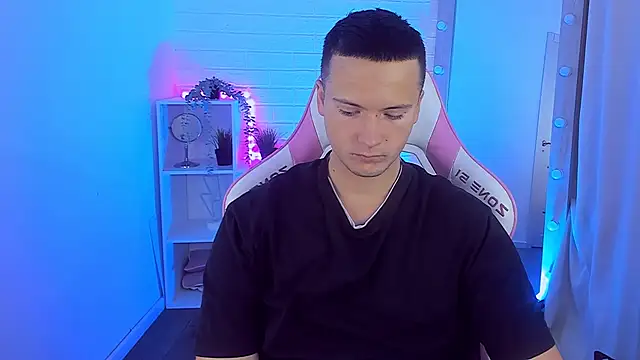 ZackNeal online show from 09/11/25, 05:18