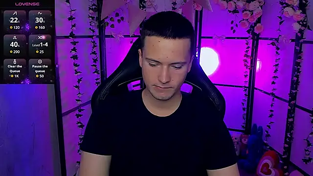 ZackNeal online show from 09/16/25, 12:28