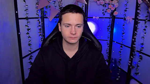 ZackNeal online show from 10/07/25, 05:04