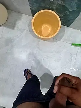 Snapshot of Desiandaj chatting on 10/20/25, 02:01 Desiandaj online show from 10/20/25, 02:01