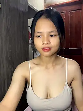 Snapshot of Hana-44 chatting on 09/27/25, 12:48 Hana-44 online show from 09/27/25, 12:48