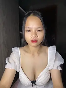 Snapshot of Hana-44 chatting on 10/11/25, 05:44 Hana-44 online show from 10/11/25, 05:44