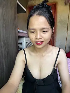 Snapshot of Hana-44 chatting on 11/30/25, 05:44 Hana-44 online show from 11/30/25, 05:44