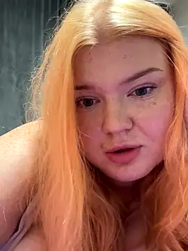  Adele Moor  online show from 10/07/25, 06:05