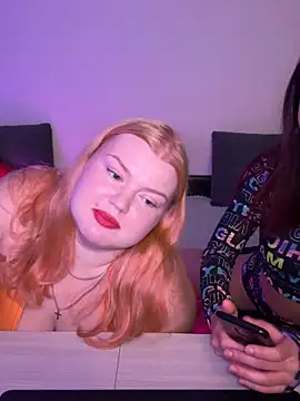  Adele Moor  online show from 10/12/25, 09:03