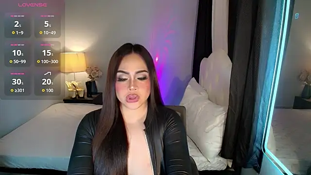 Unforgettable Maria online show from 10/16/25, 05:41