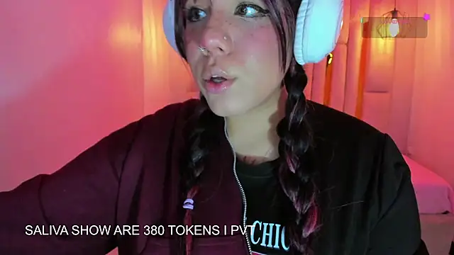 Snapshot of Melissa_Adamsx chatting on 11/07/25, 06:52 Melissa Adamsx online show from 11/07/25, 06:52