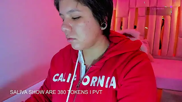 Snapshot of Melissa_Adamsx chatting on 11/10/25, 11:31 Melissa Adamsx online show from 11/10/25, 11:31