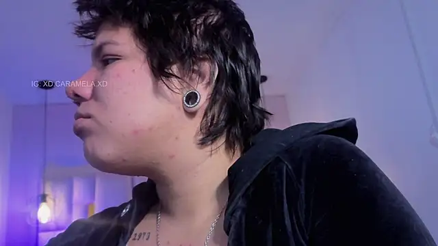 Snapshot of Melissa_Adamsx chatting on 12/01/25, 11:15 Melissa Adamsx online show from 12/01/25, 11:15