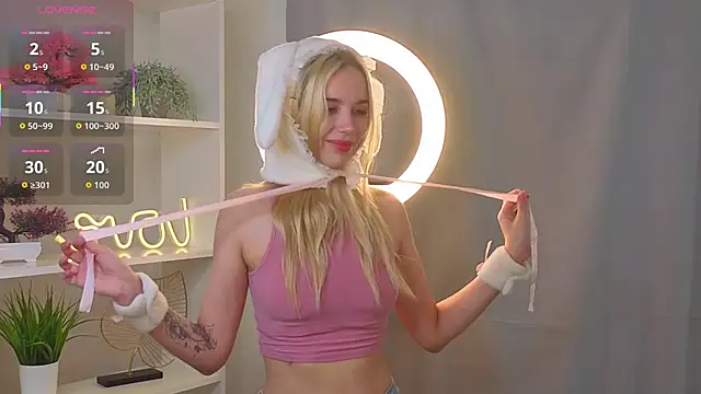 JaymieVigen online show from 10/14/25, 03:07