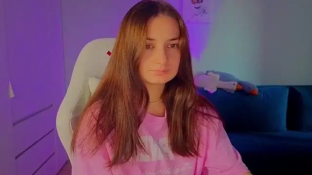 Snapshot of Lelia_Vibe chatting on 09/17/25, 02:19 Lelia Vibe online show from 09/17/25, 02:19