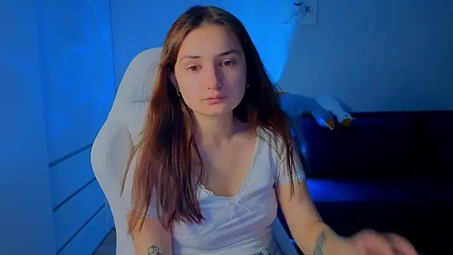 Snapshot of Lelia_Vibe chatting on 09/22/25, 04:20 Lelia Vibe online show from 09/22/25, 04:20