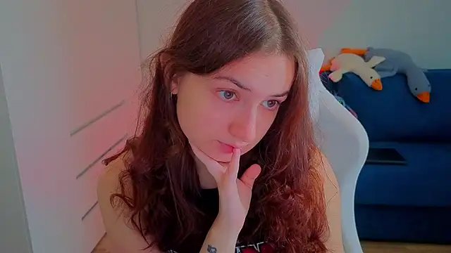 Snapshot of Lelia_Vibe chatting on 10/07/25, 12:24 Lelia Vibe online show from 10/07/25, 12:24