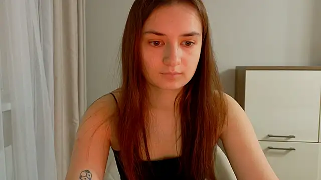 Snapshot of Lelia_Vibe chatting on 10/24/25, 03:30 Lelia Vibe online show from 10/24/25, 03:30