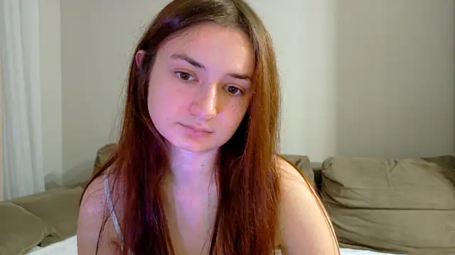 Snapshot of Lelia_Vibe chatting on 10/28/25, 03:32 Lelia Vibe online show from 10/28/25, 03:32