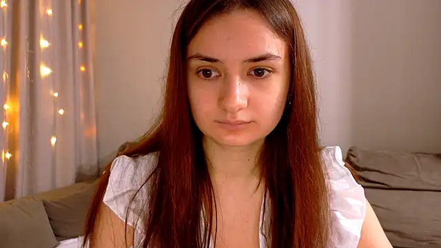 Snapshot of Lelia_Vibe chatting on 11/30/25, 02:37 Lelia Vibe online show from 11/30/25, 02:37