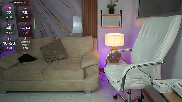 MilaCrave online show from 10/10/25, 11:42