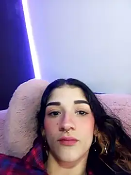 Snapshot of ingrid_zese_ chatting on 10/31/25, 06:03 ingrid zese online show from 10/31/25, 06:03