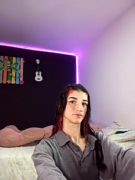 Snapshot of ingrid_zese_ chatting on 11/20/25, 07:35 ingrid zese online show from 11/20/25, 07:35