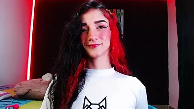 Snapshot of ingrid_zese_ chatting on 12/15/25, 08:24 ingrid zese online show from 12/15/25, 08:24