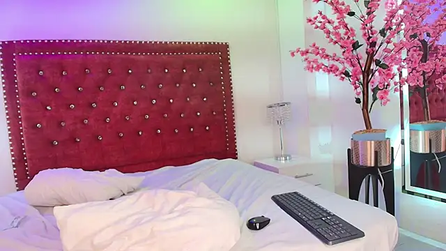 Anie johnson online show from 11/20/25, 12:00