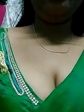 Snapshot of Dimplegirl chatting on 09/20/25, 05:14 Dimplegirl online show from 09/20/25, 05:14