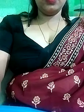 Snapshot of Dimplegirl chatting on 10/27/25, 05:28 Dimplegirl online show from 10/27/25, 05:28