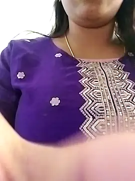 Snapshot of Dimplegirl chatting on 10/30/25, 06:15 Dimplegirl online show from 10/30/25, 06:15