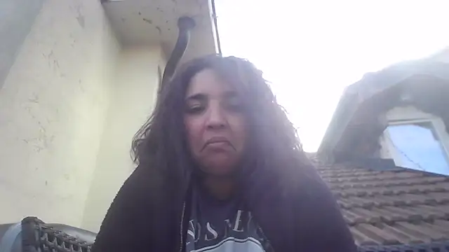 Snapshot of LadySophia03 chatting on 10/21/25, 03:46 LadySophia03 online show from 10/21/25, 03:46