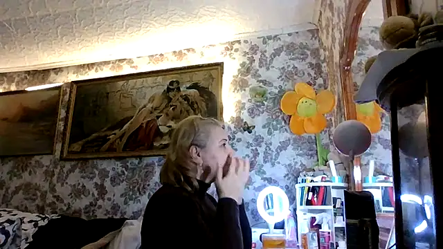 LustyyX online show from 12/18/25, 06:08