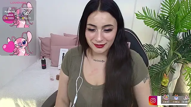 Snapshot of Darling_tay chatting on 09/24/25, 03:32 Darling tay online show from 09/24/25, 03:32