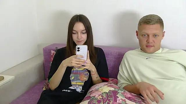 NotSoSweetDasha online show from 10/17/25, 09:17